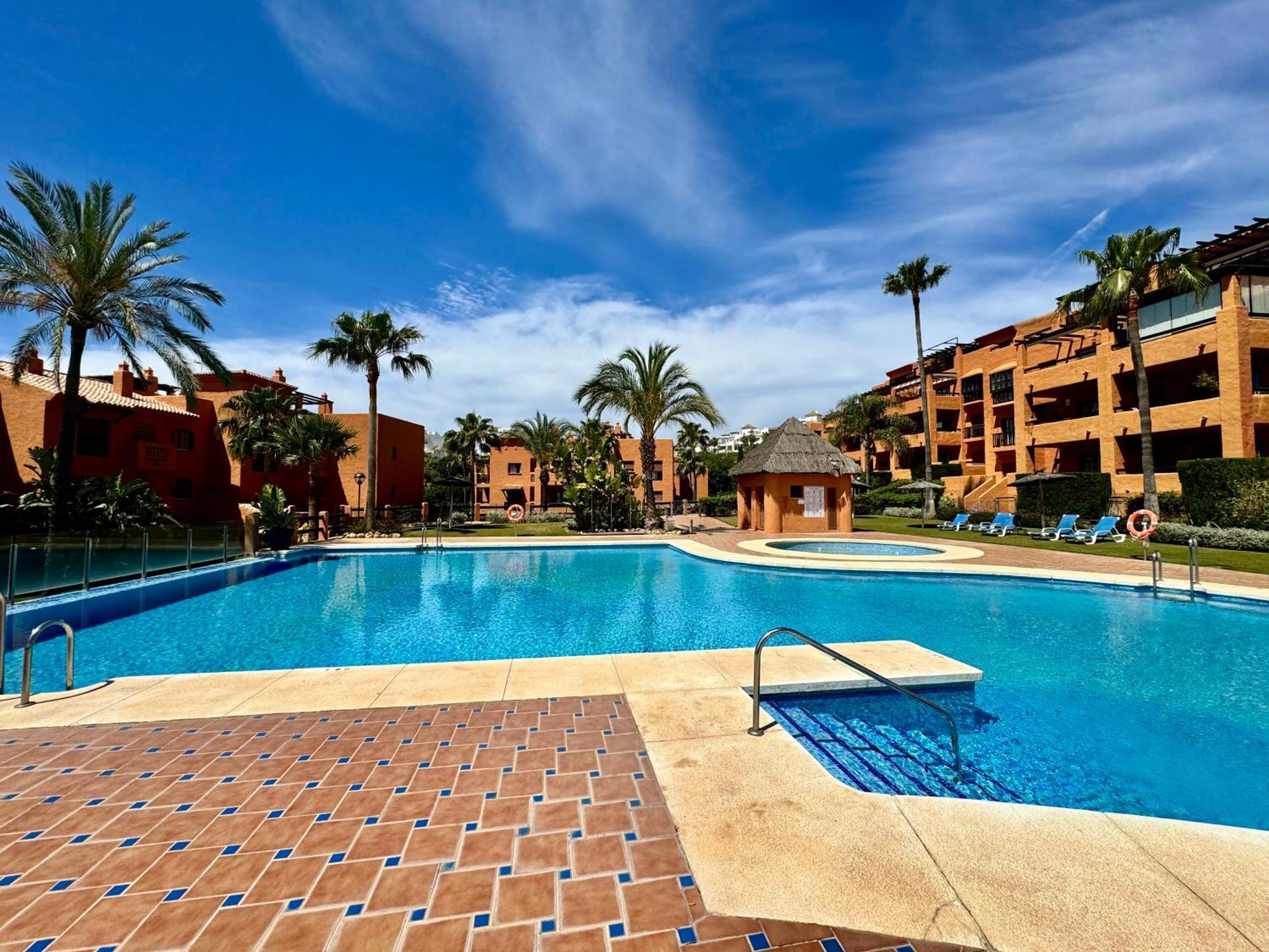 Piso De Lujo Totalmente Equipado A Estrenar Para 6 Estepona Extérieur photo