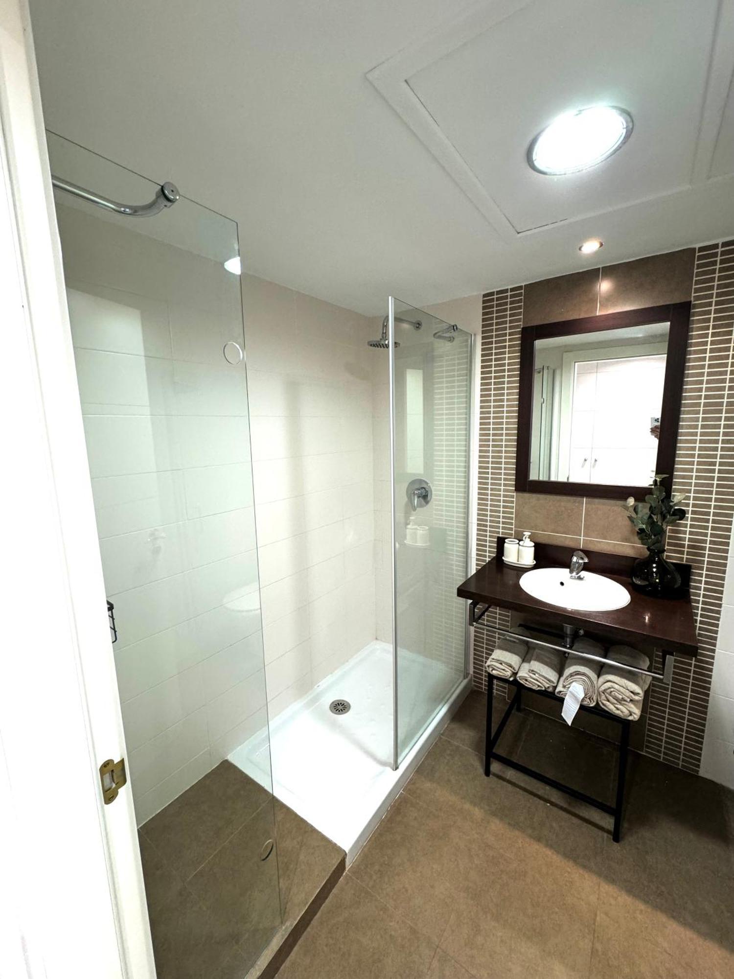 Piso De Lujo Totalmente Equipado A Estrenar Para 6 Estepona Extérieur photo